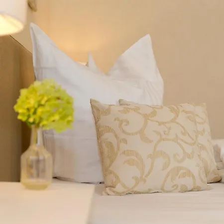 Pia Marie App 5 Apartment *